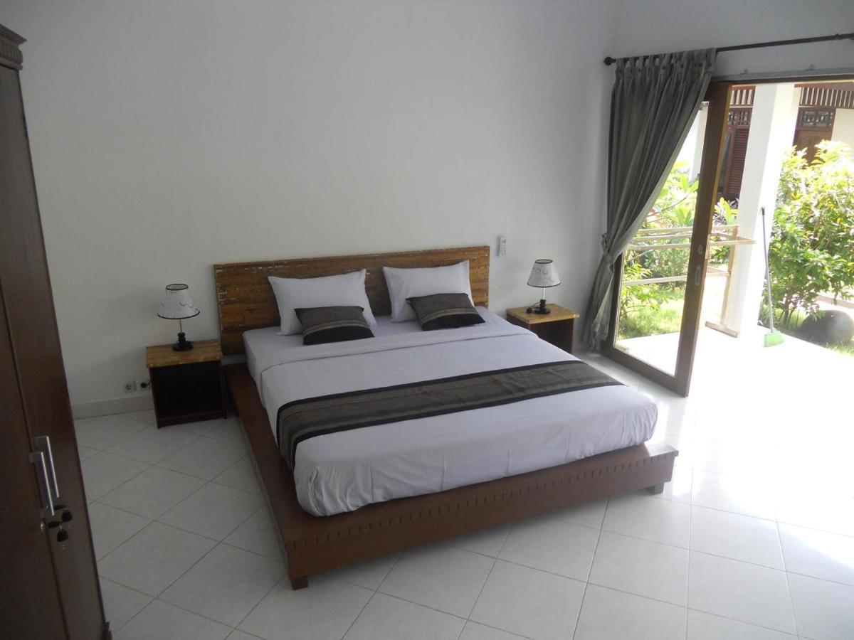 Gili Smile Bungalow Gili Trawangan Exterior photo