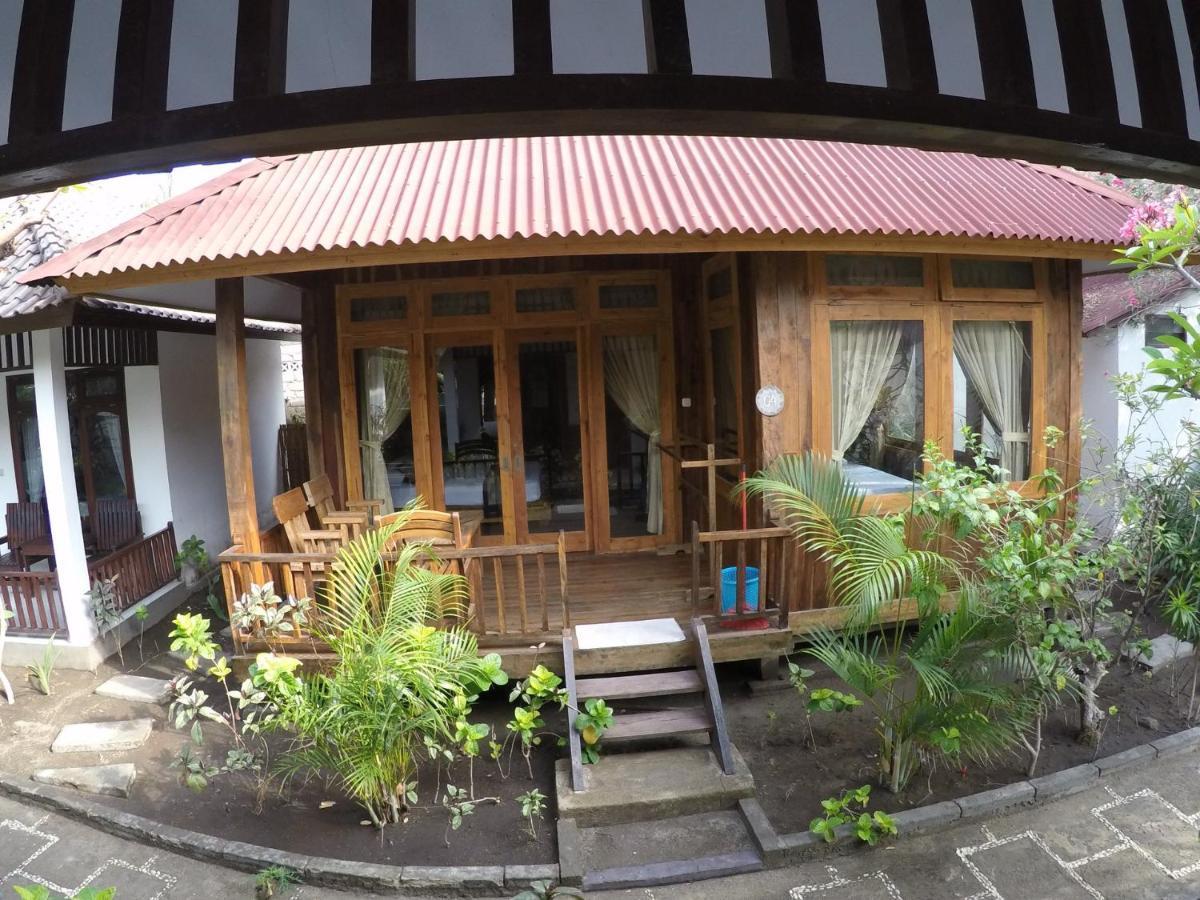 Gili Smile Bungalow Gili Trawangan Exterior photo