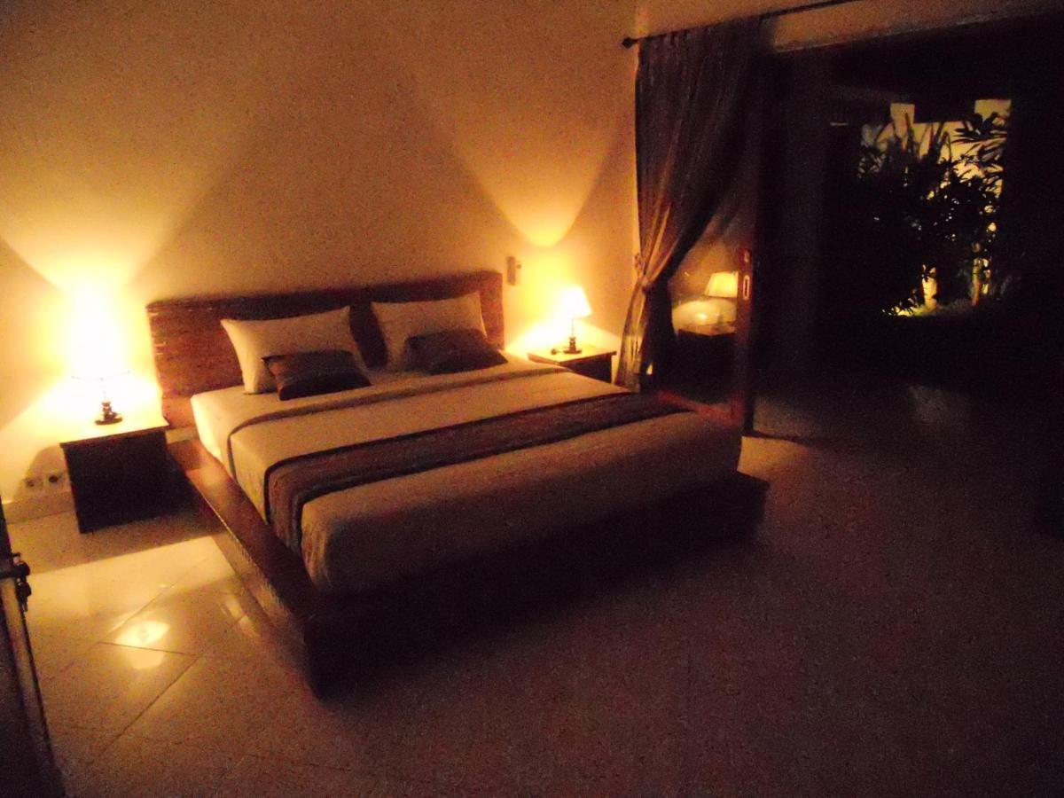 Gili Smile Bungalow Gili Trawangan Exterior photo